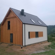 Tradycja z nowoczesnością w zgrabnej bryle